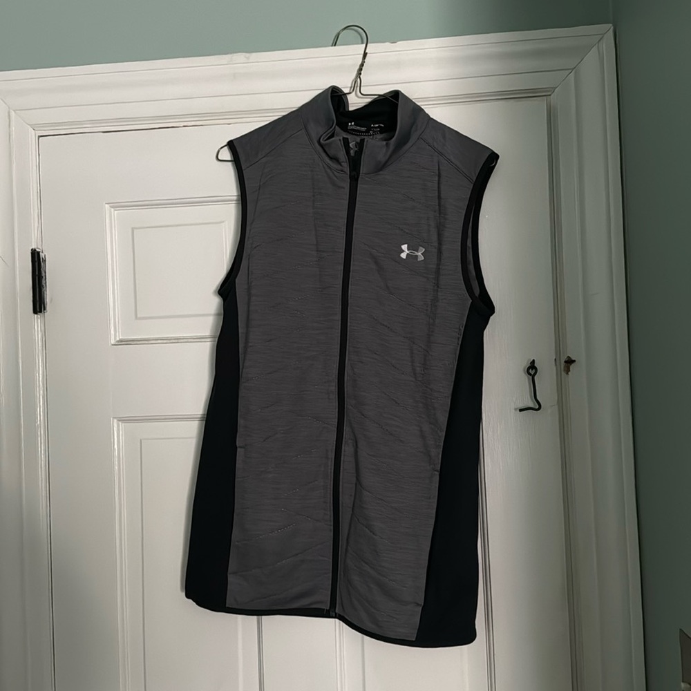 Men’s small brand new Under Armour vest